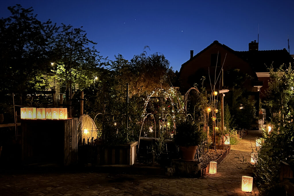 Guesthouse rotterdam, bed and breakfast rotterdam, bed and breakfast, accomodatie, guesthouse, gastenverblijf, vakantie rotterdam, vakantiehuisje rotterdam, vakantiehuisje, vakantiehuis, wedding night, huwelijksnacht